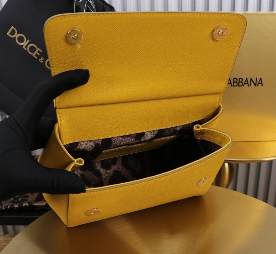 شنطة دولتشي اند غابانا Small Sicily handbag