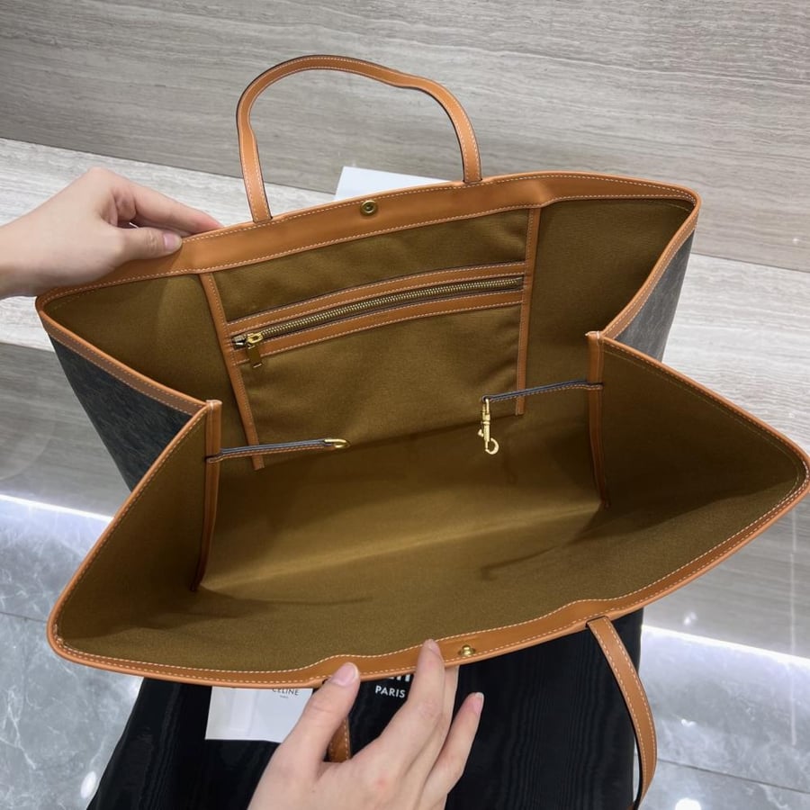 شنطة سيلين FLAT SHOPPER