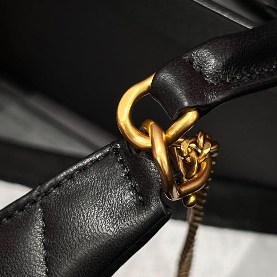 شنطة سان لوران Sade Hobo Mini
