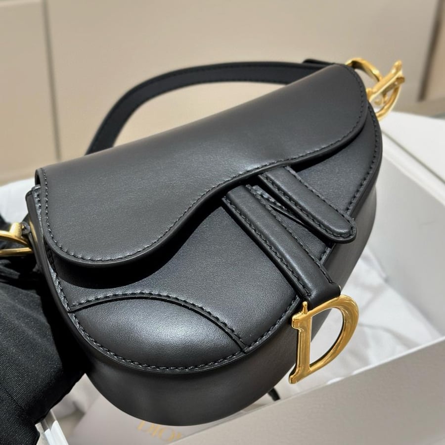 شنطة ديور Saddle Doir
