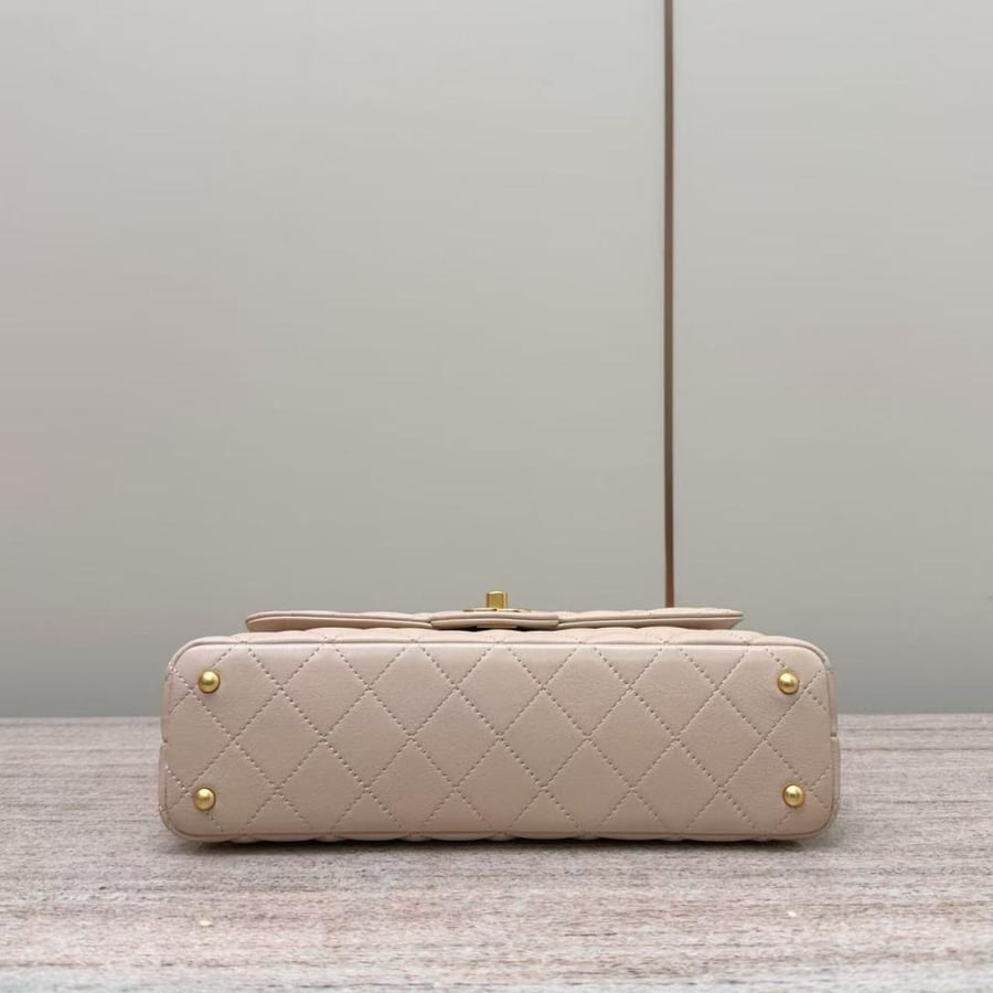 شنطة شانيل 25P ch مقاس 27cm