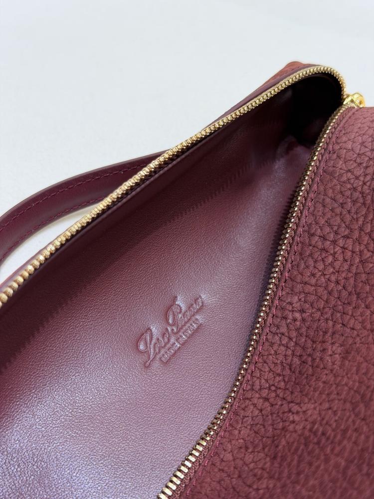 شنطة لورو بيانا Cowhide Lora piana مقاس 19 cm