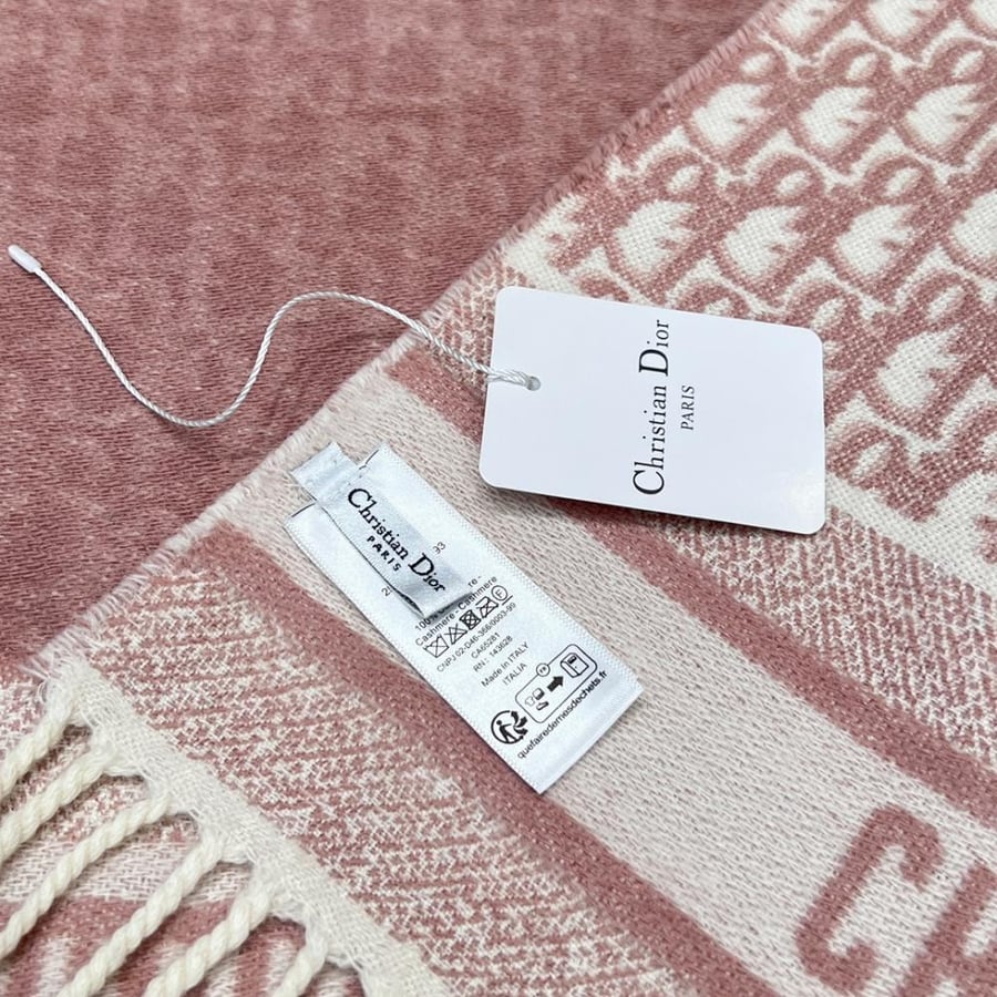 سكارف Dior