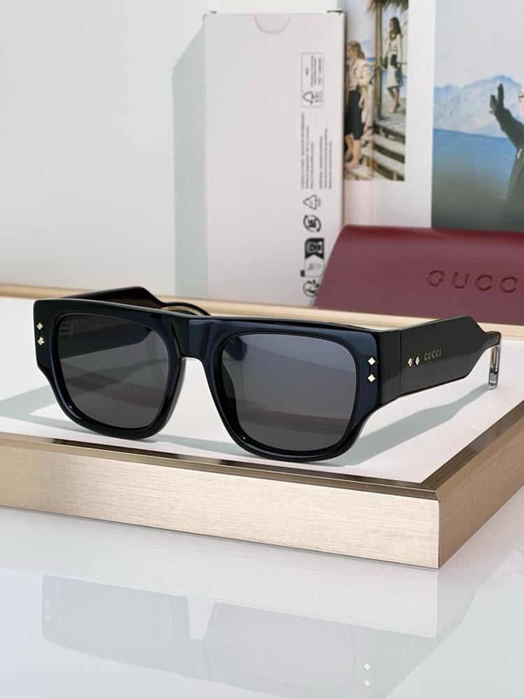 نظارة غوتشي