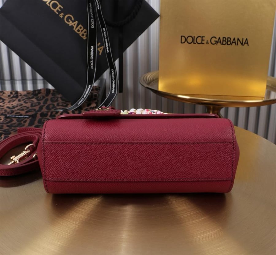 شنطة دولتشي اند غابانا  Small Sicily handbag