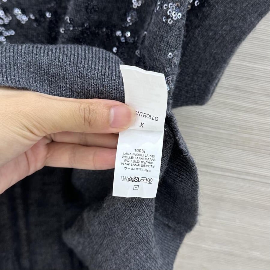 توب Brunello cucinelli