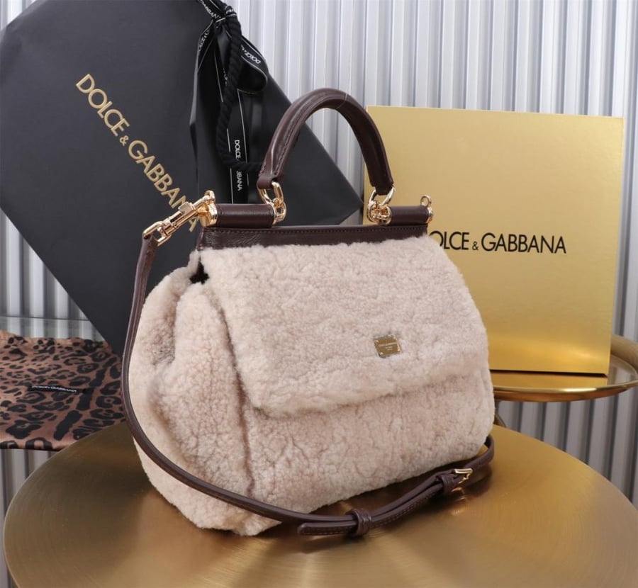 . شنطة دولتشي اند غابانا Medium Sicily handbag