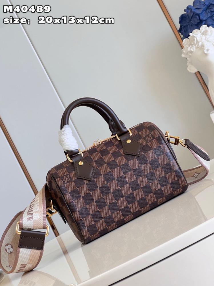 شنطة لويس فيتون Speedy Bandoulière مقاس 20