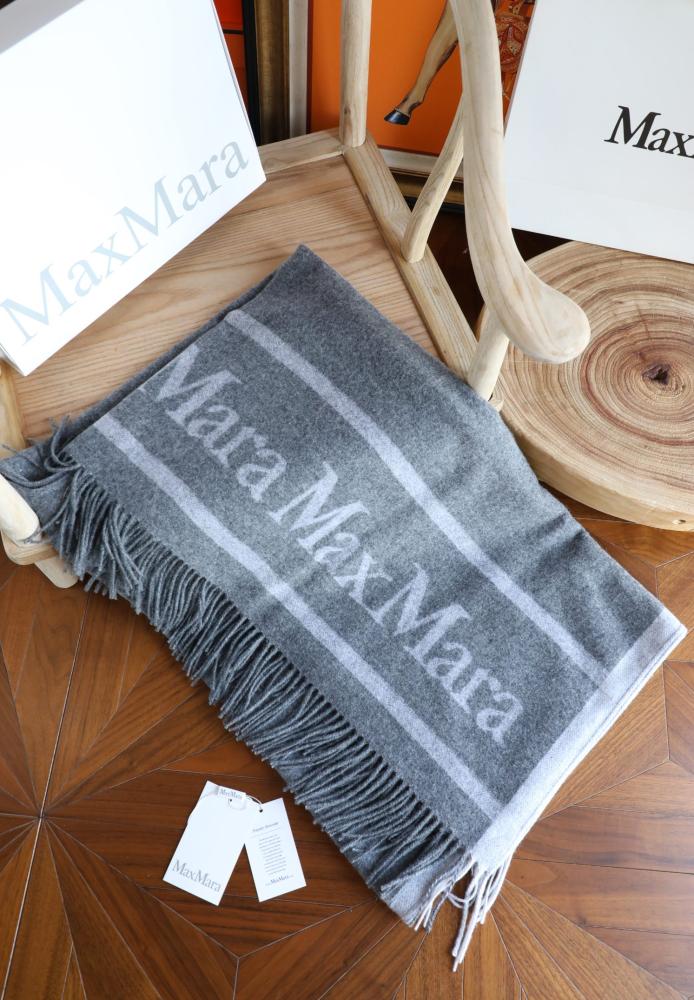 كاب MaxMara