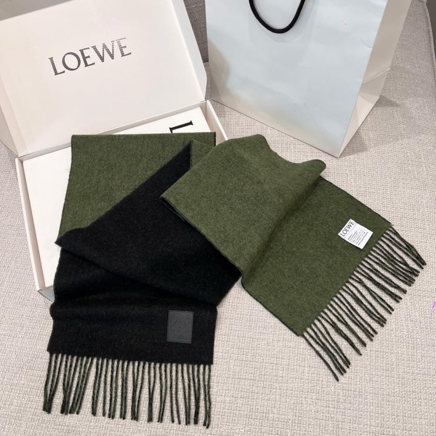 سكارف Loewe