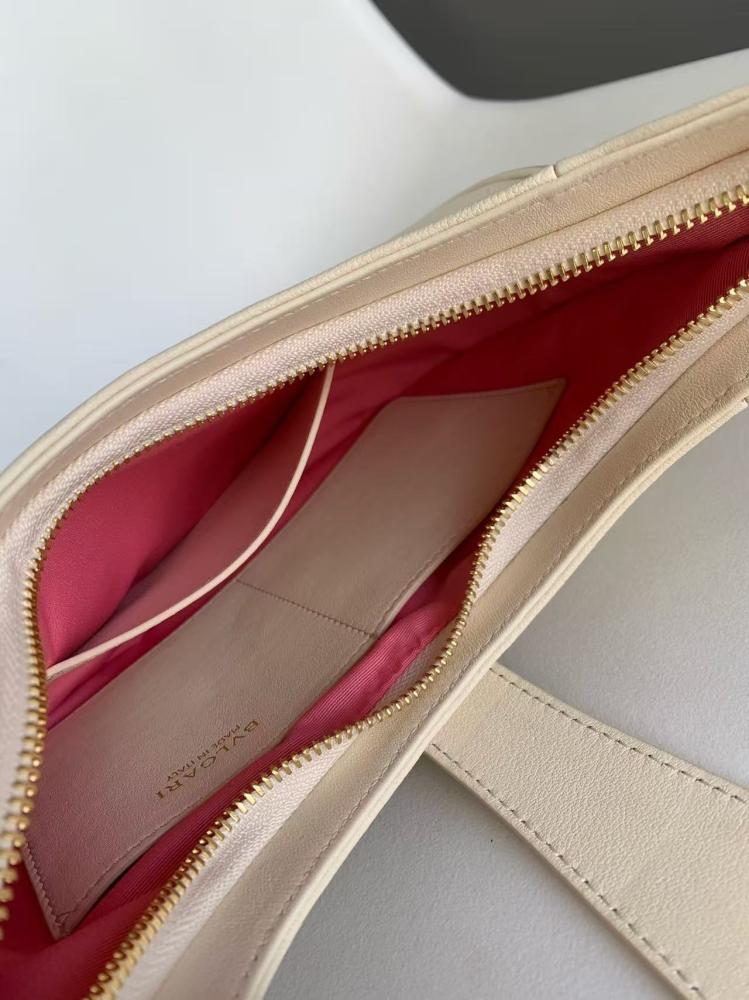 شنطة بولغاري SERPENTINE ELLIPSE   مقاس 25cm