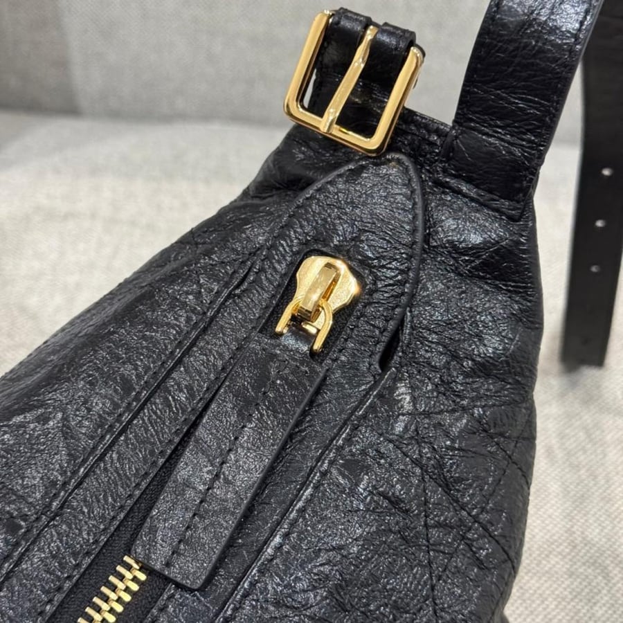 شنطة ديور DiorTravel Nomad  مقاس 25.5cm