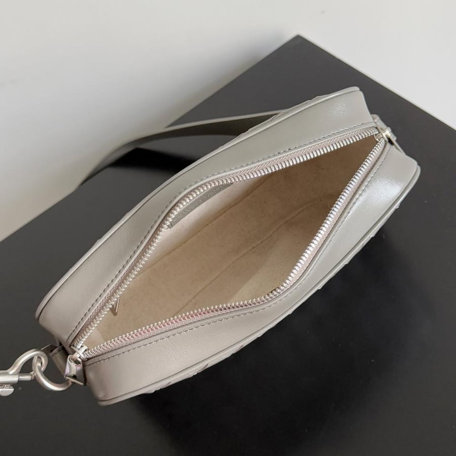 شنطة بوتيغا Camera Bag Bottega