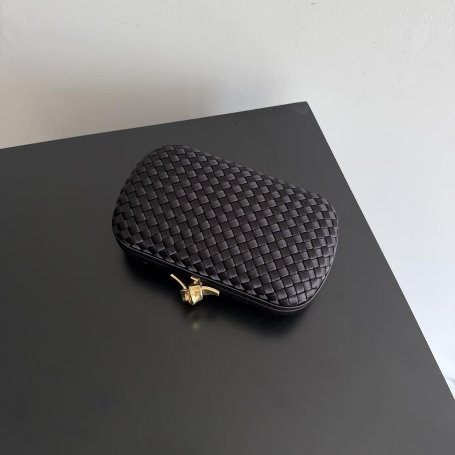 شنطة بوتيغا Veneta knot Bottega