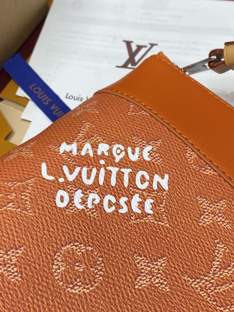 باوتش لويس فيتون Louis Vuitto
