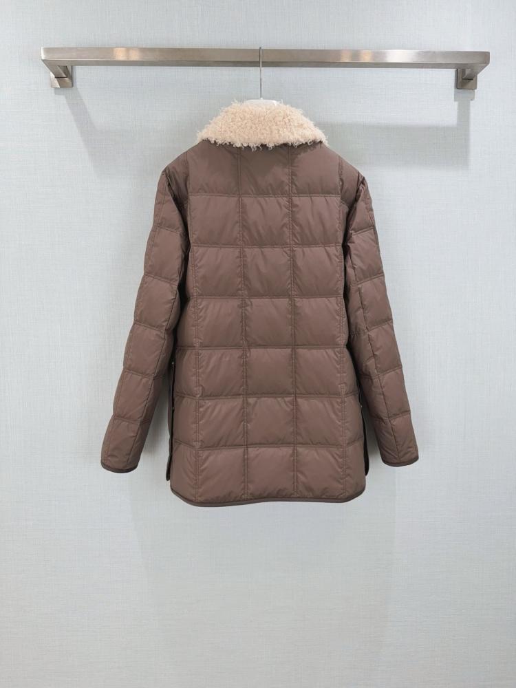 جاكيت Moncler