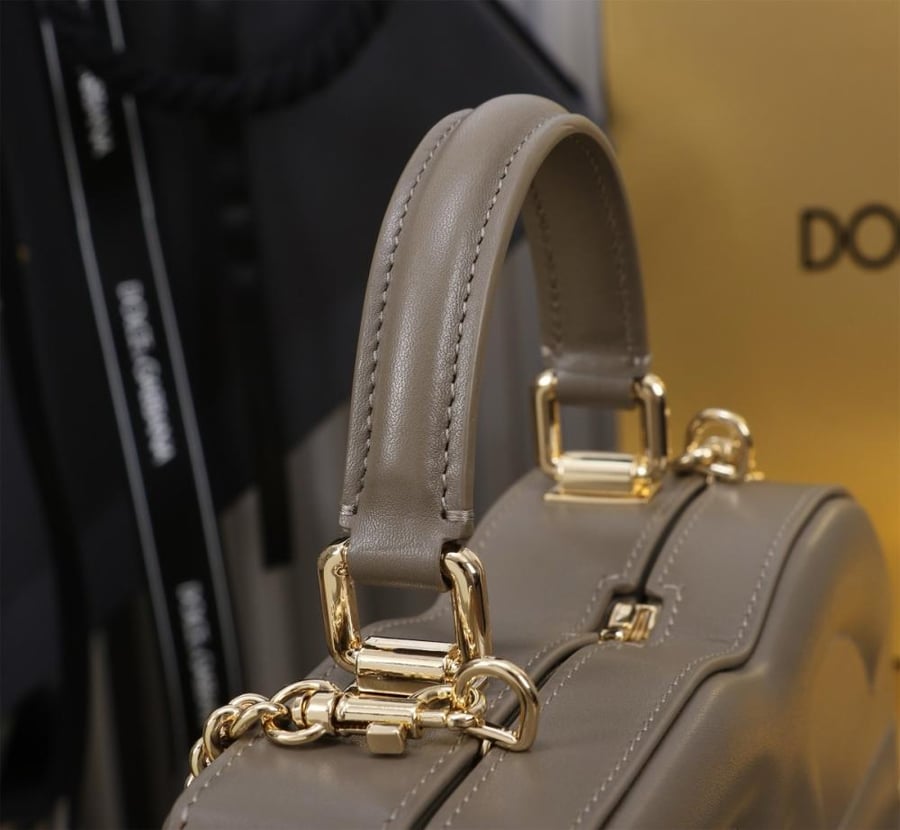 شنطة دولتشي اند غابانا DG Logo Bag box handbag