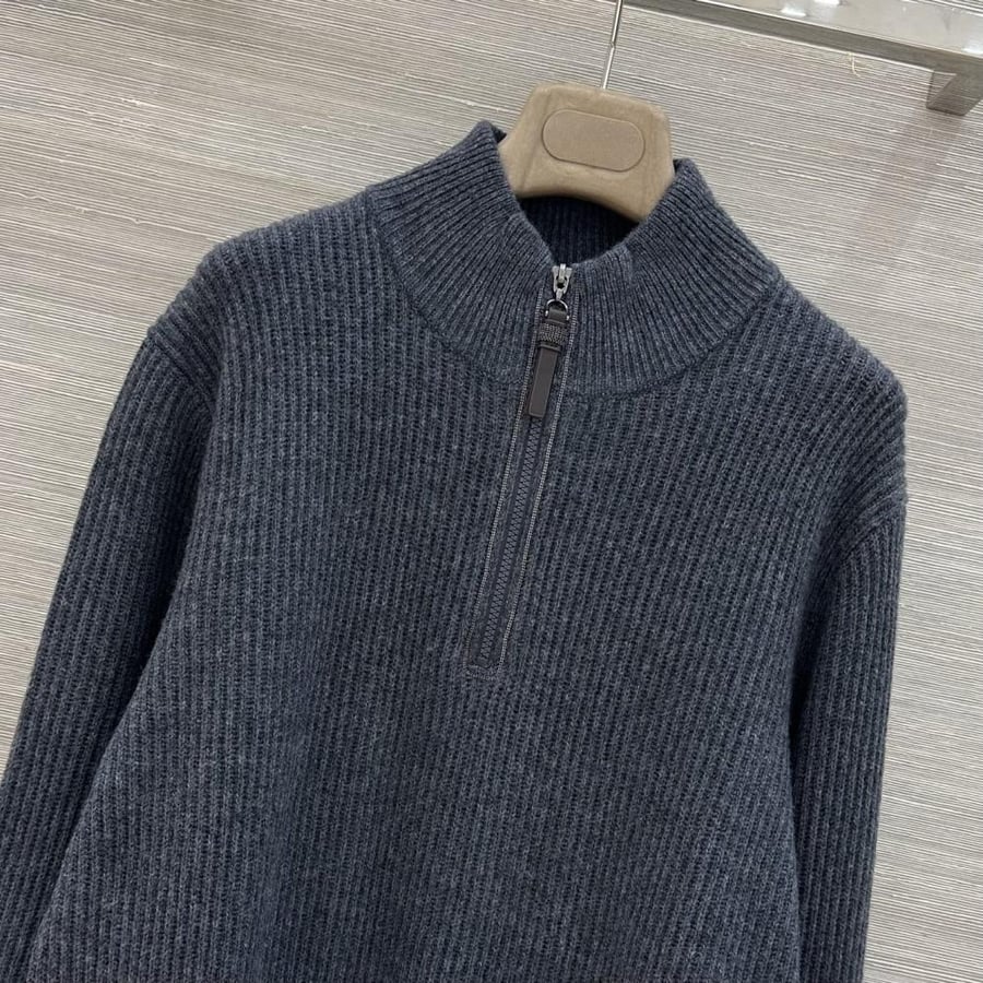 طقم Brunello cucinelli