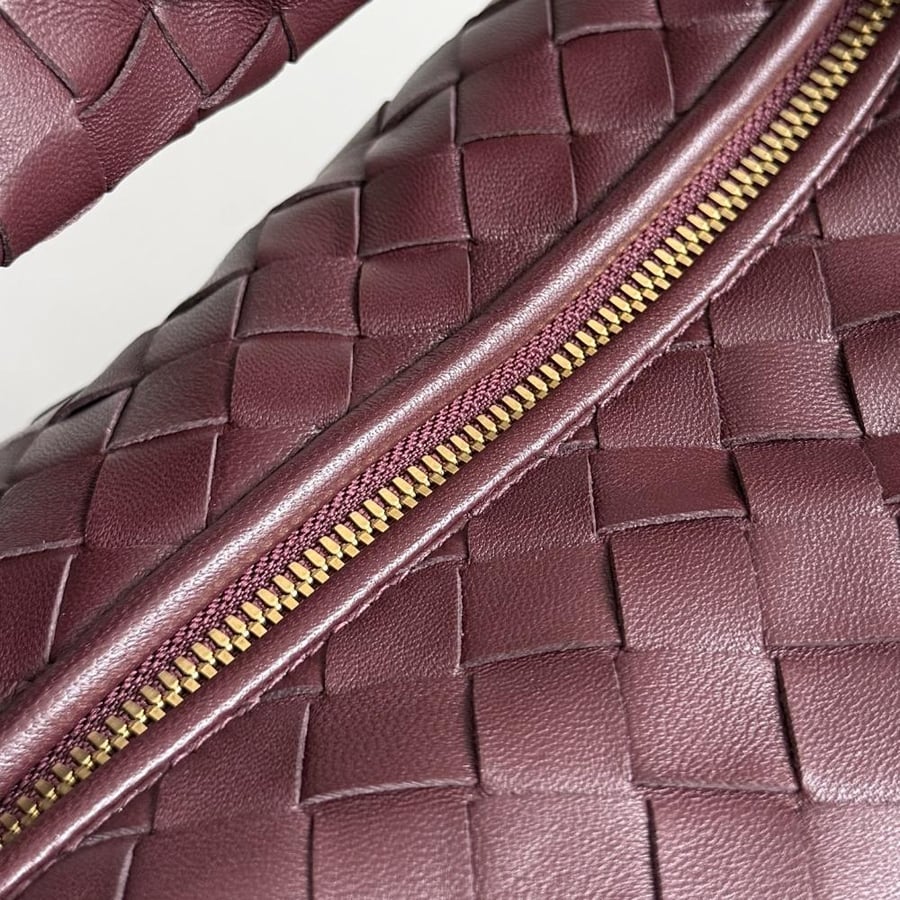 شنطة بوتيغا Teen Jodie Medium Bottega