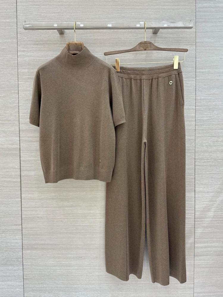طقم Brunello cucinelli