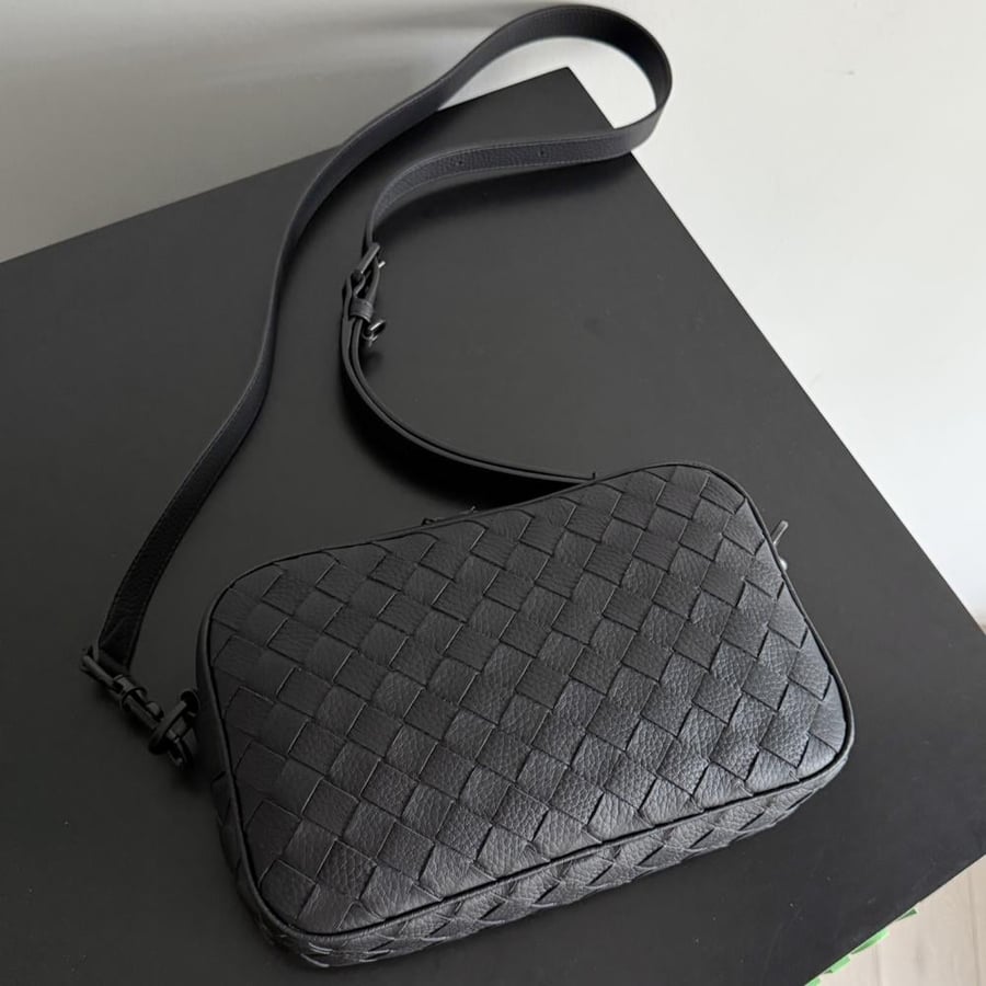 شنطة بوتيغا Camera Bag Bottega