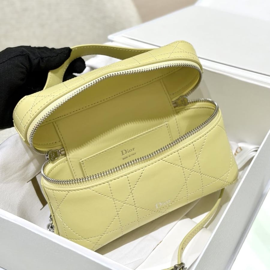 شنطة ديور Vanity Dior