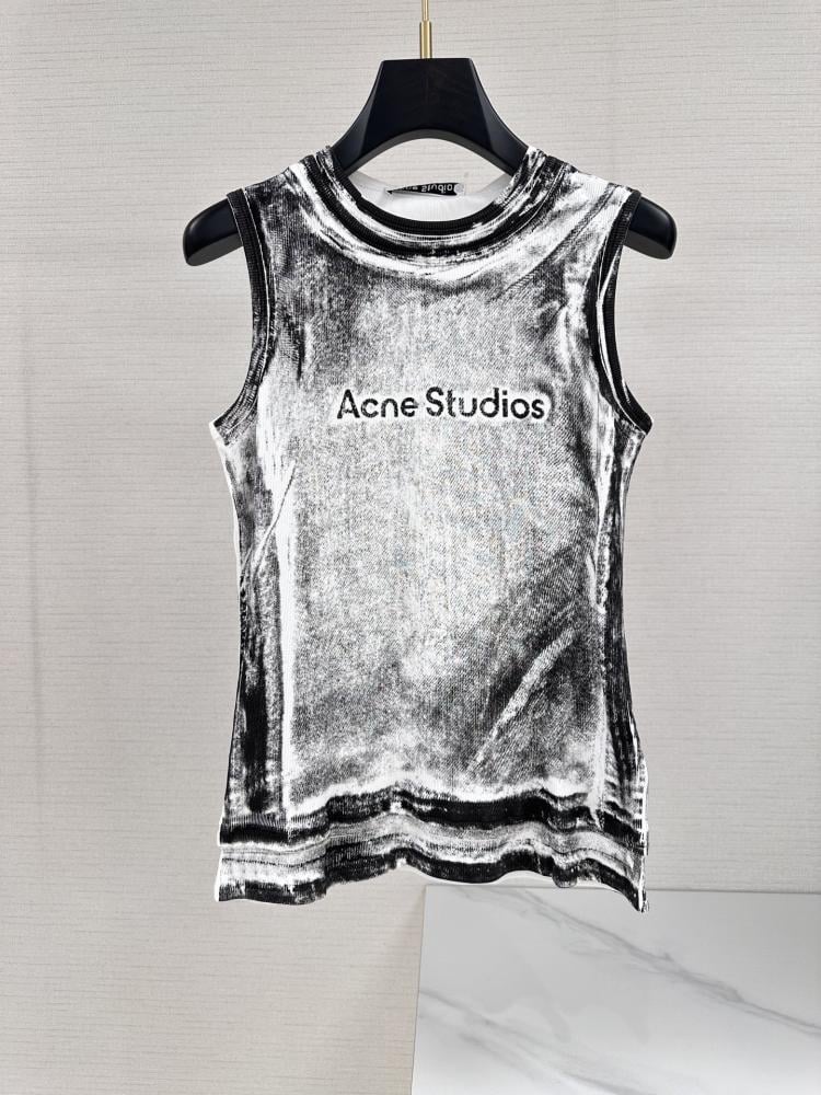 توب Acne