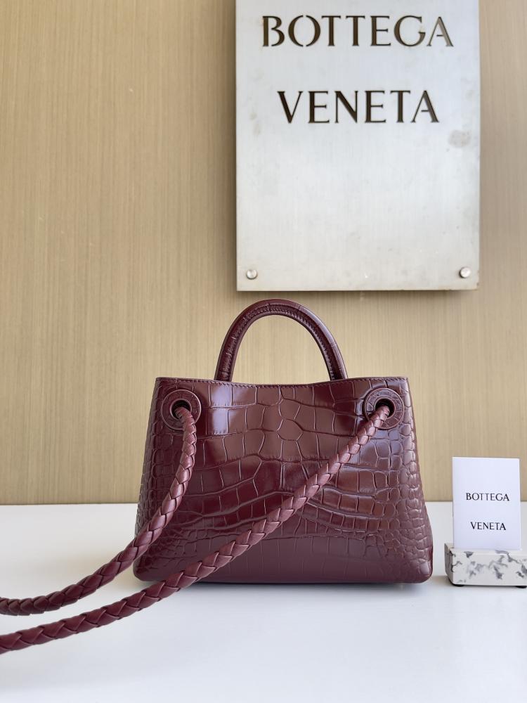 شنطة بوتيغا ANDIAMO مقاس 22cm