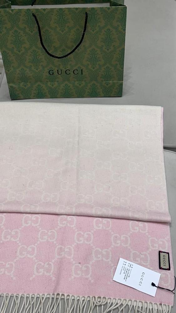 Gucci scarf