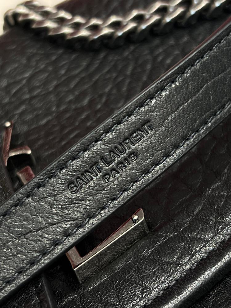 سان لوران Niki Saint Laurent