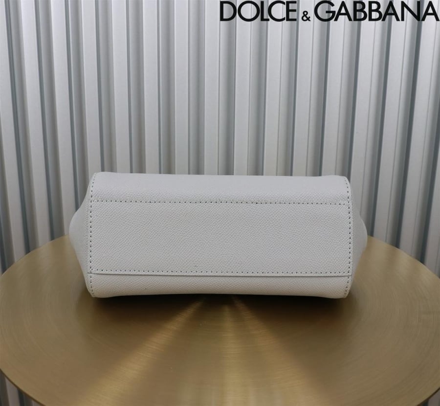 شنطة دولتشي اند غابانا Small Sicily handbag