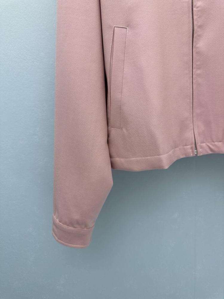 طقم Miu Miu