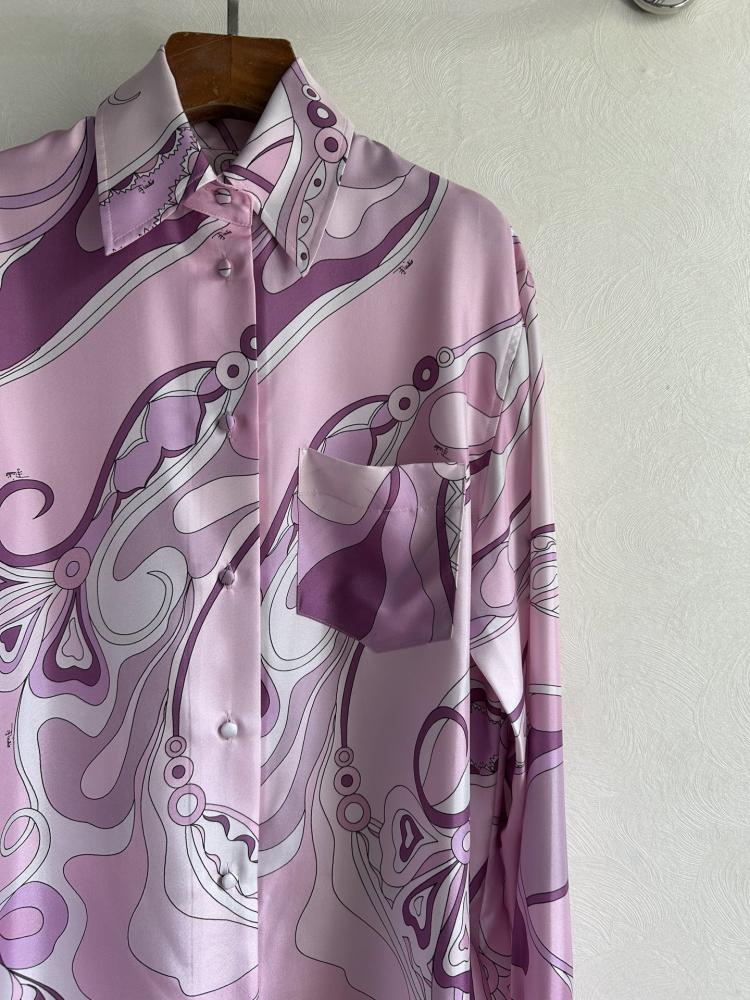 قميص Pucci.
