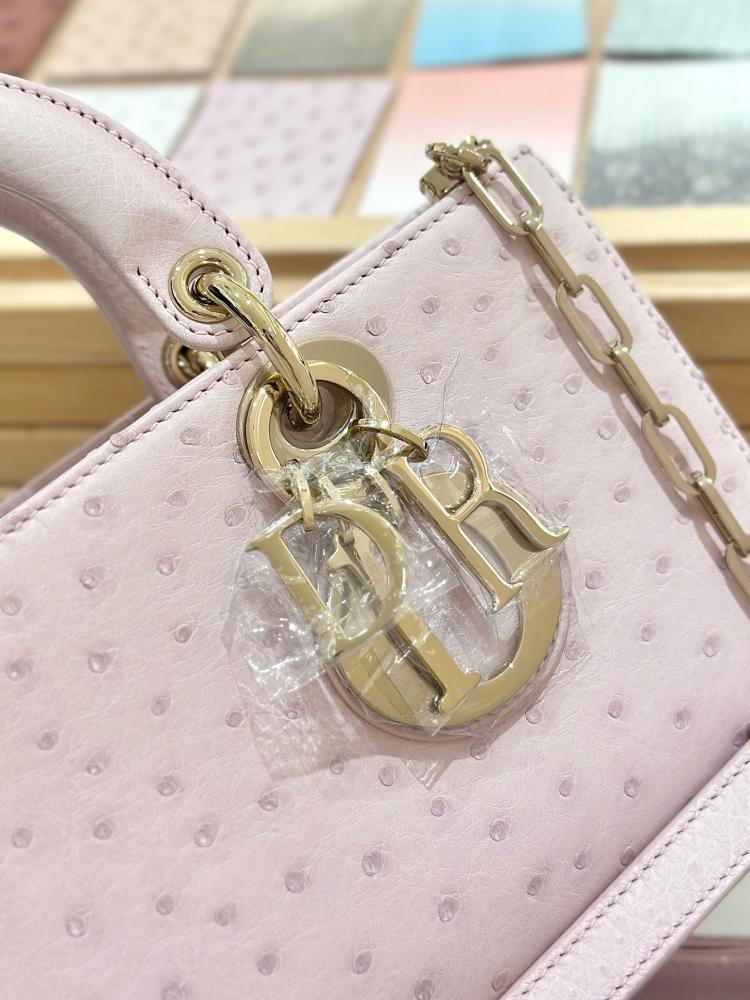 شنطة ديور Lady Ostrich Skin Dior مقاس 26cm