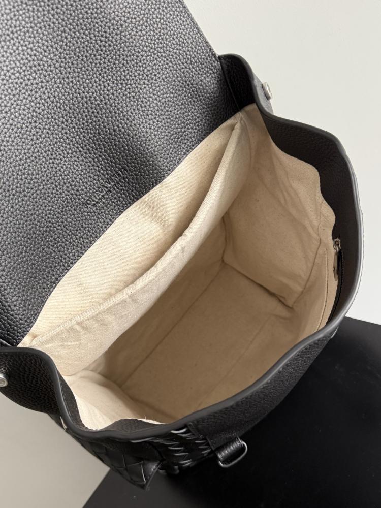 شنطة بوتيغا School Bag Bottega