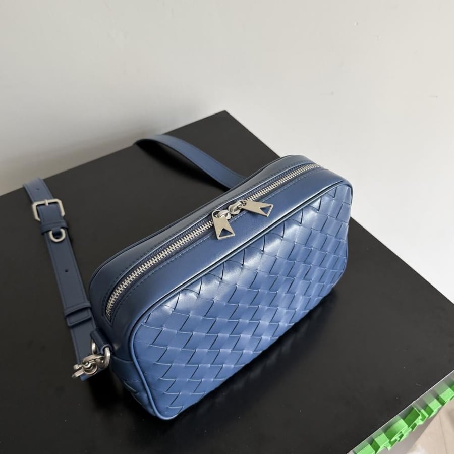 شنطة بوتيغا Camera Bag Bottega