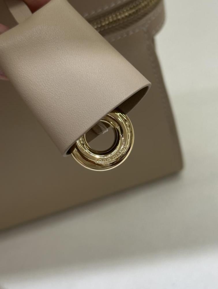 شنطة لورو بيانا Extra Clutch Lora piana مقاس 29 cm