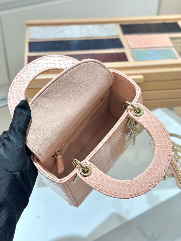 شنطة ديور Snakeskin Dior