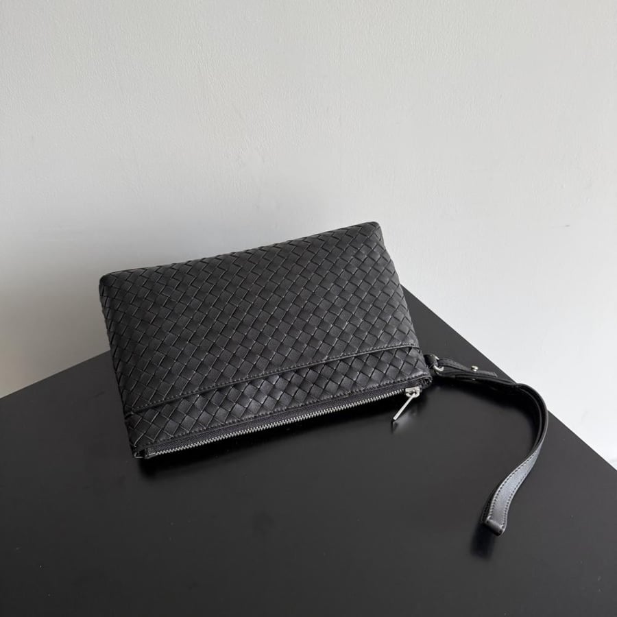 شنطة بوتيغا BOTTEGA prism