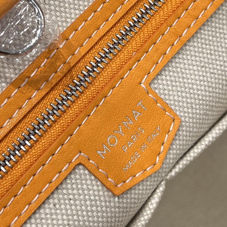 شنطة Moynat Canvas