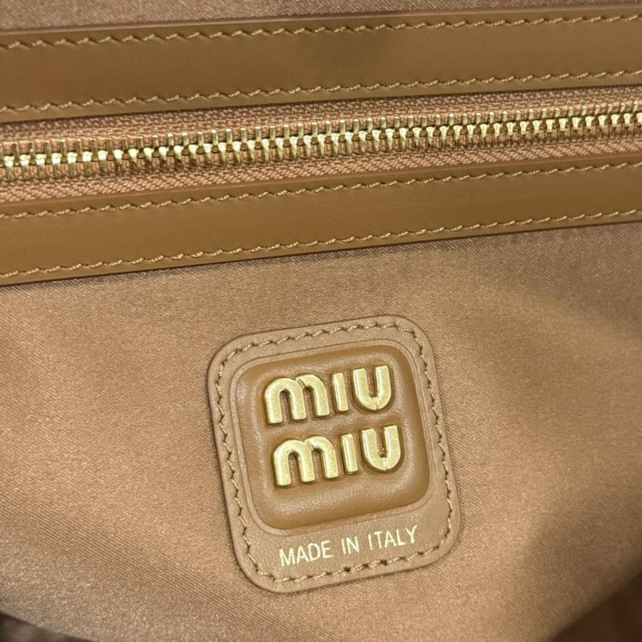 شنطة Miu Miu Arcadie leather