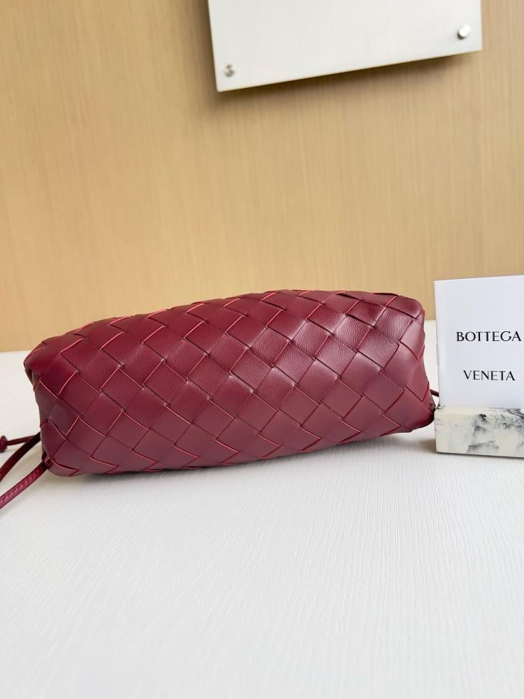 شنطة بوتيغا pouch
