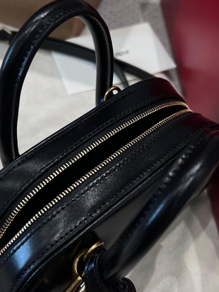 شنطة سان لوران Bowling Saint Laurent