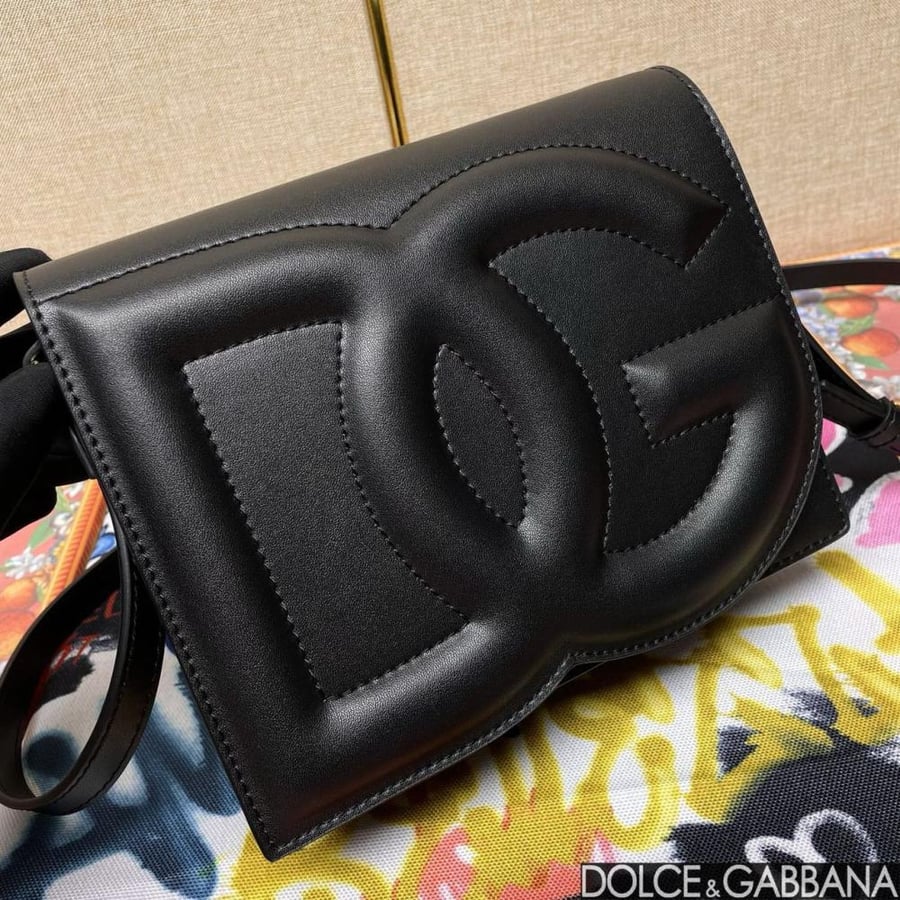 . شنطة دولتشي اند غابانا Calfskin DG Logo Bag crossbody bag