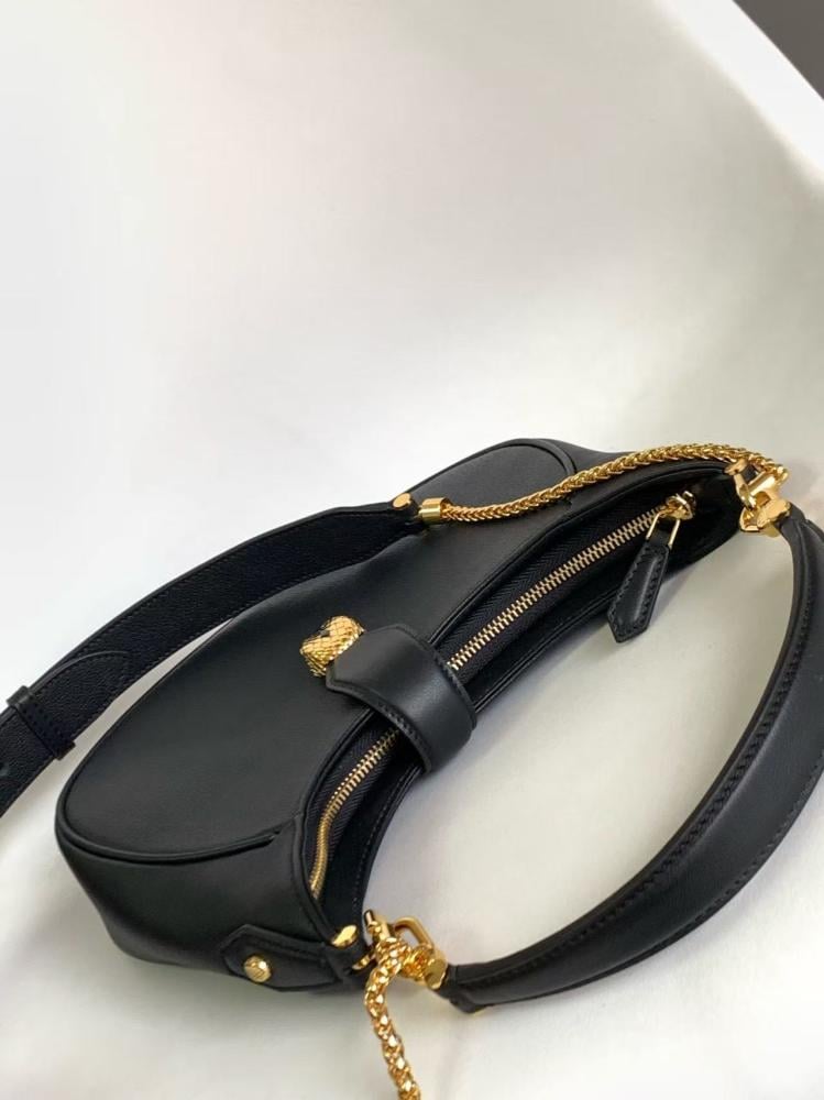 شنطة بولغاري SERPENTINE ELLIPSE   مقاس 25cm