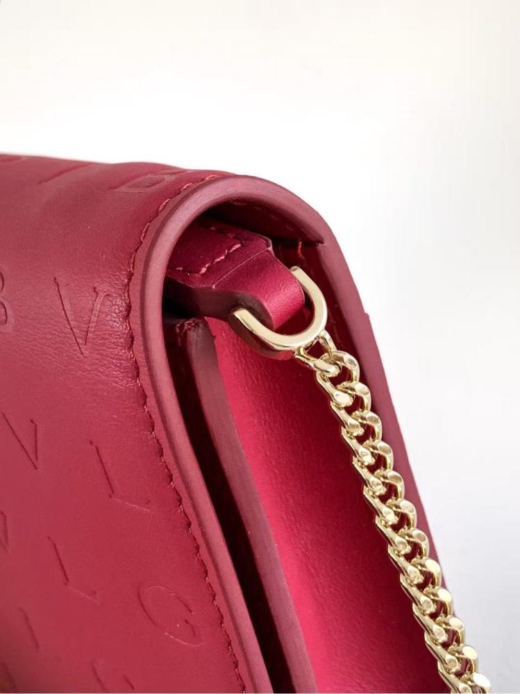 شنطة بولغاري Large Logo  مقاس 19cm