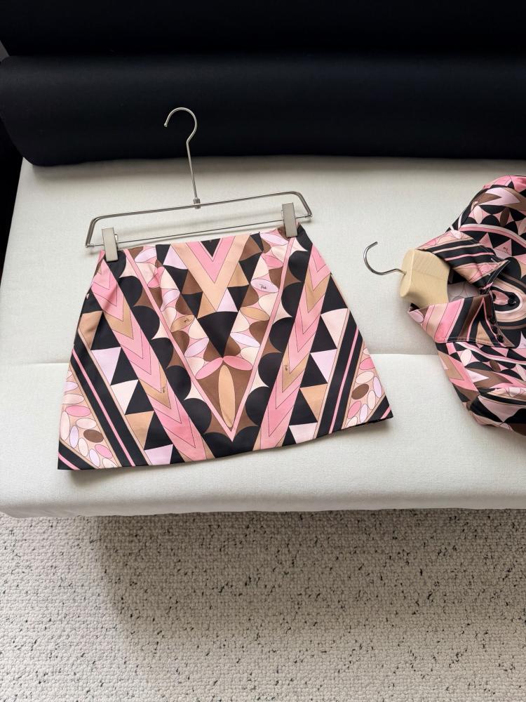 تنورة Pucci