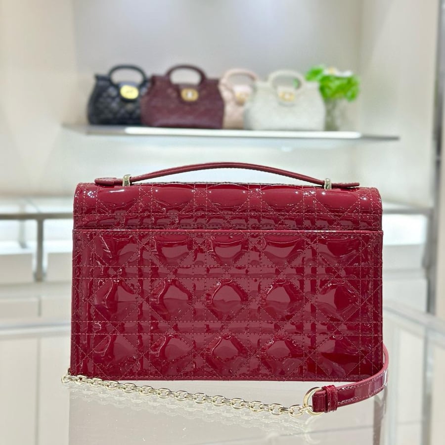 شنطة ديور woc