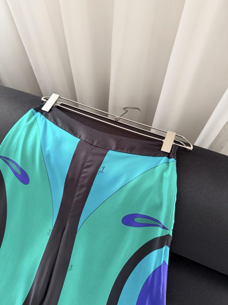 بنطلون Pucci.
