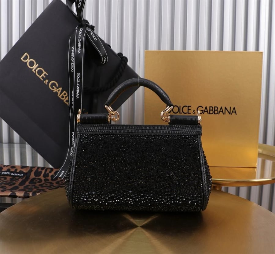 . شنطة دولتشي اند غابانا Small Sicily handbag